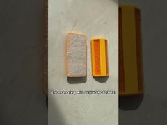 маленький дорожный столбик